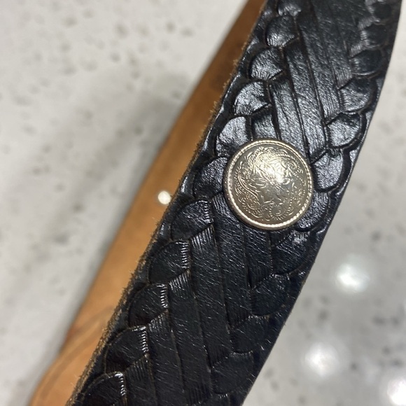 Dakota Embossed belt Sz 26 black w concha’s silvertone removable buckle western - Picture 1 of 9